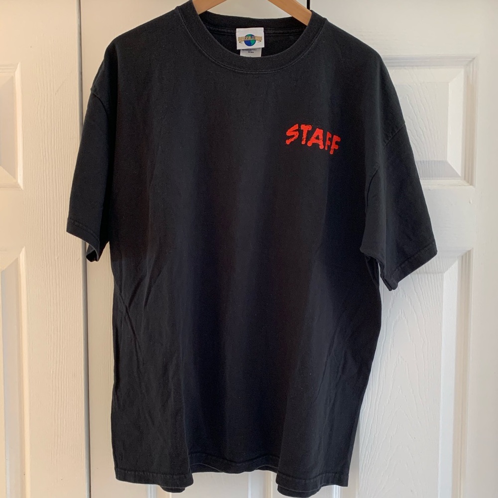 Halloween Horror Nights 13 RARE STAFF Tee 💉